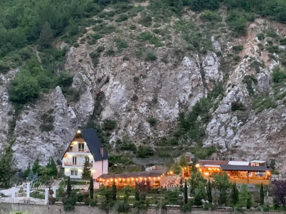 Resort Dibra Park Agrotourism Hotel Peshkopi Albanië